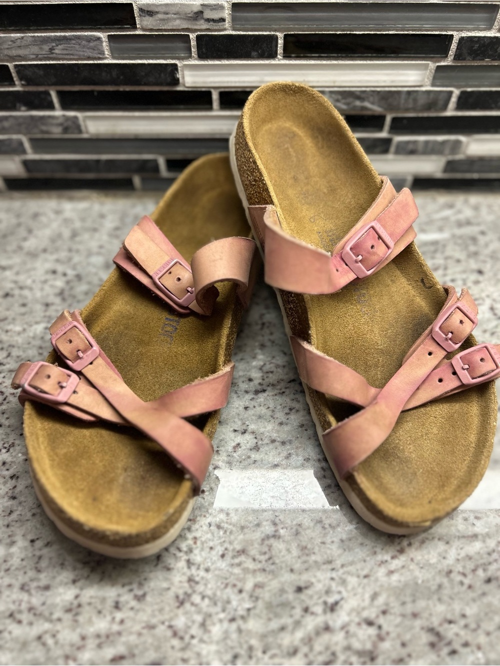 Women's Birkenstock Franca distressed Pink Three-Buckle Slide Sandals size 8(39)